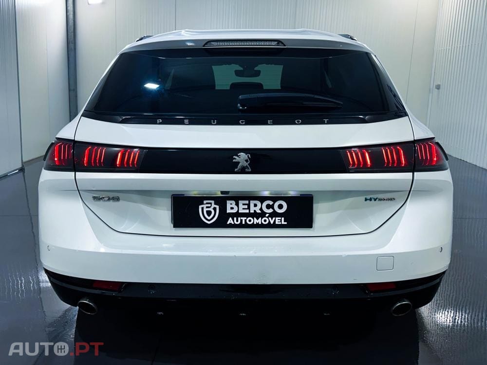 Peugeot 508 SW e-EAT8 225