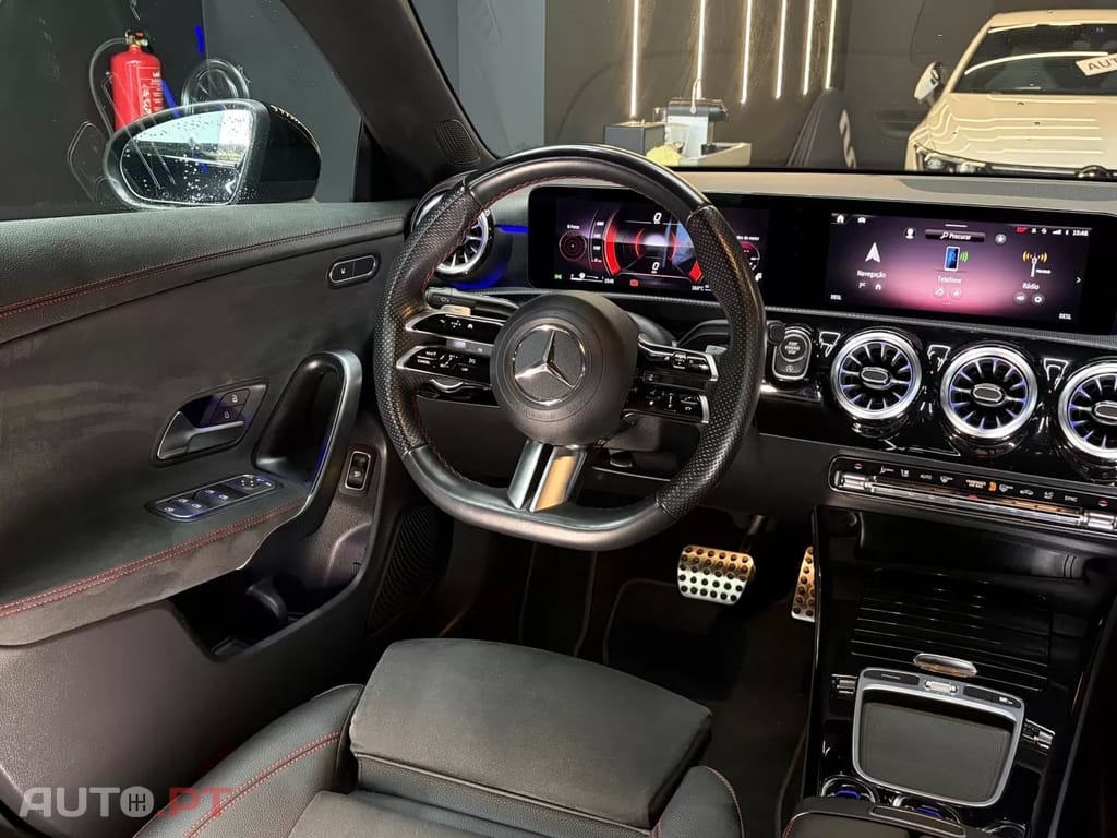 Mercedes-Benz CLA 180 AMG Line