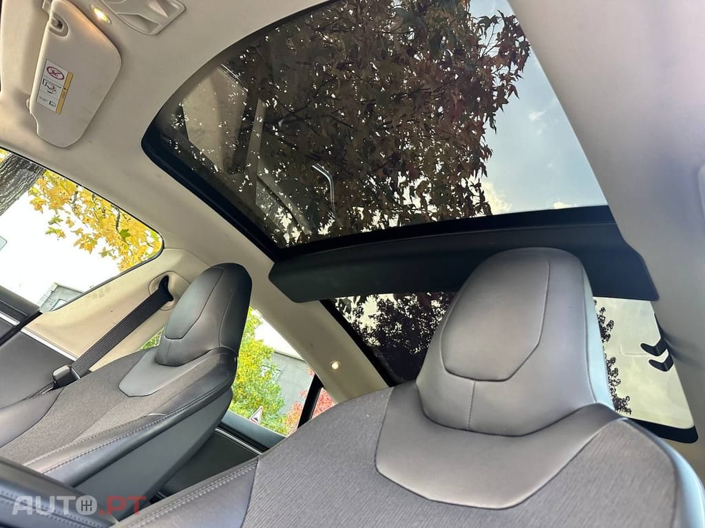 Tesla Model S 85