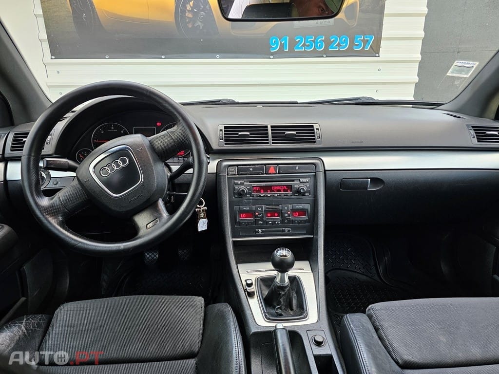 Audi A4 Avant 2.0 TDI S-line