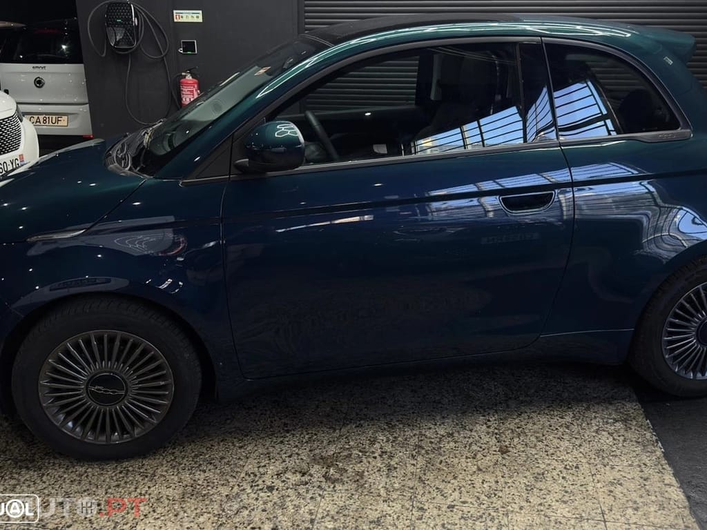 Fiat 500e 42 kWh Icon