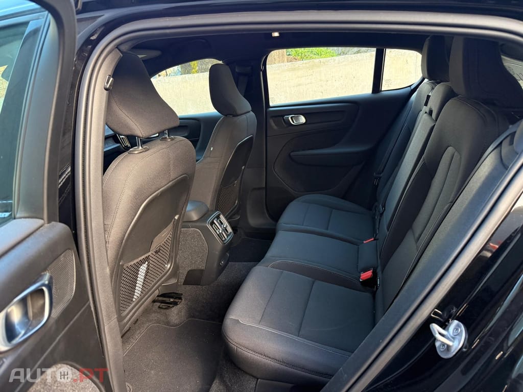 Volvo C40 Recharge Core