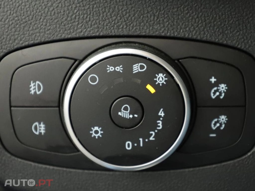 Ford Puma 1.0 EcoBoost MHEV Titanium