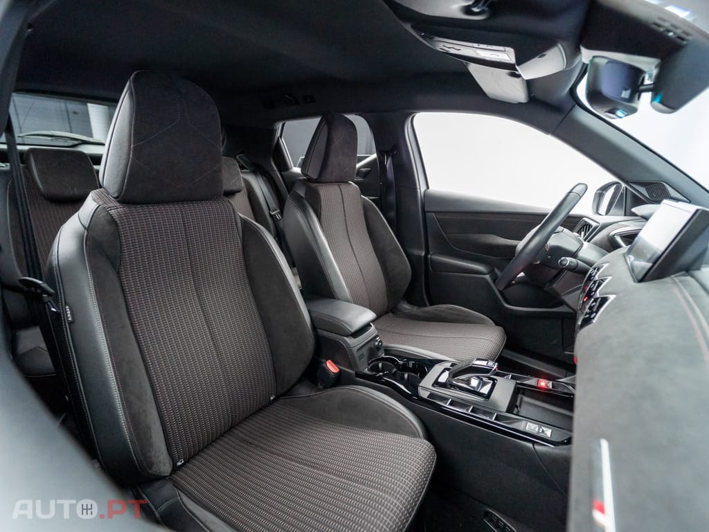 DS DS3 Crossback E-Tense Performance Line