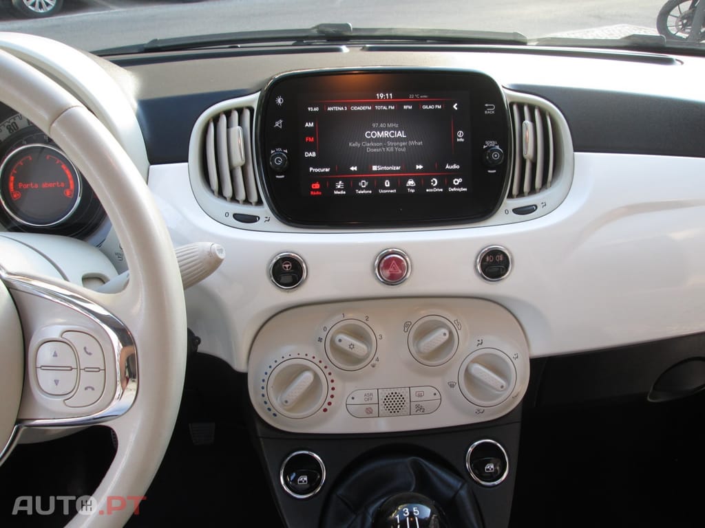 Fiat 500C 1.0 Hybrid (RED)