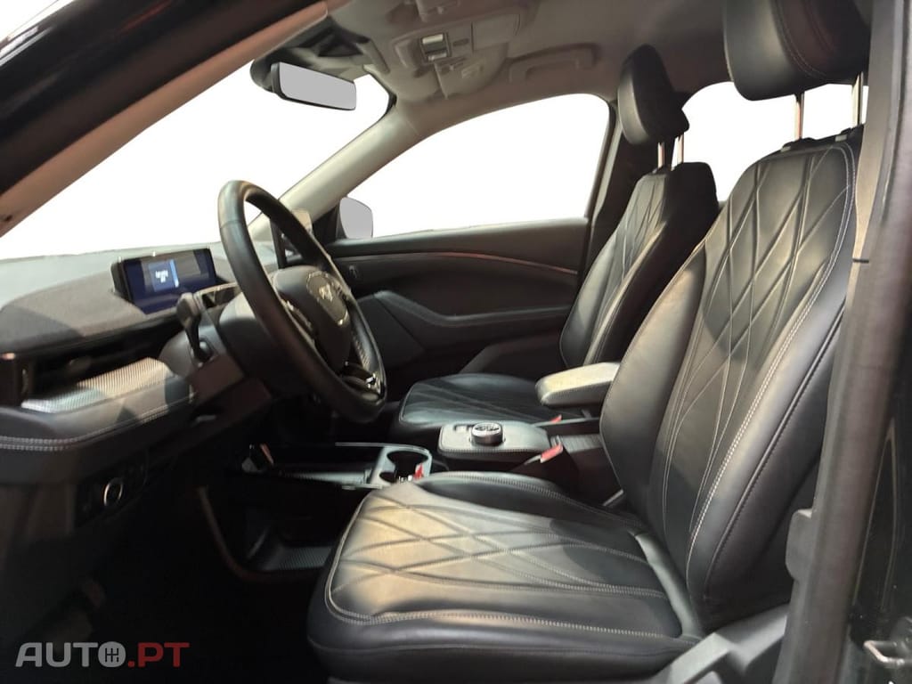 Ford Mustang Mach-E Standard Range