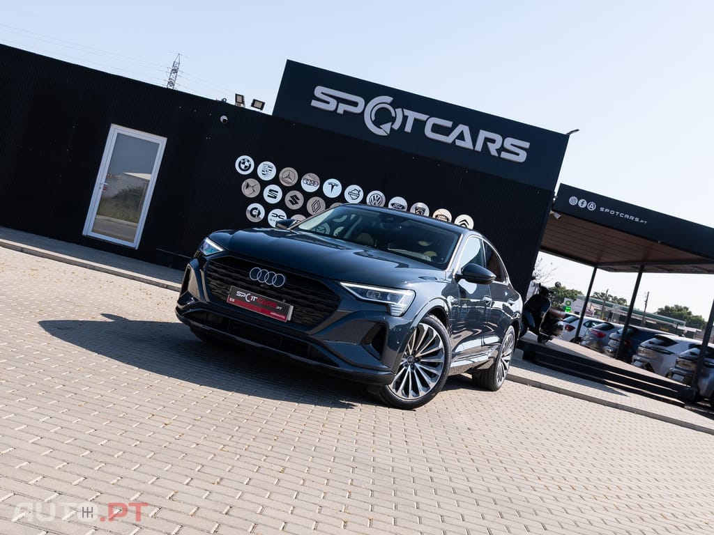 Audi Q8 E-Tron 55 quattro Advanced
