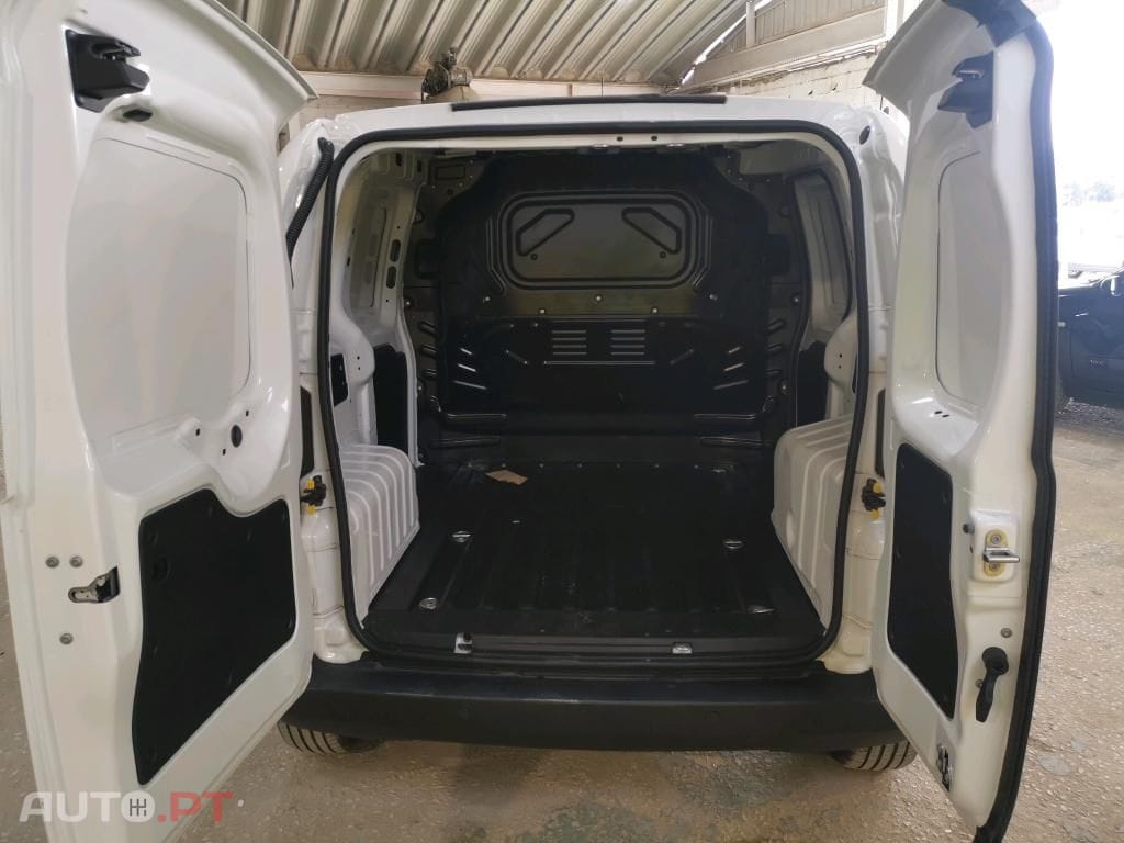 Fiat Fiorino FIORINO 1.3 M-jet Adventure