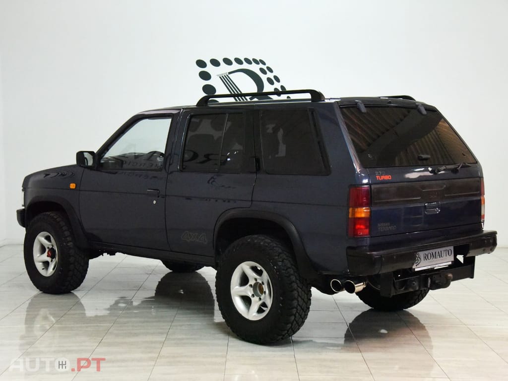 Nissan Terrano (WD21) 2.7 TD 4WD