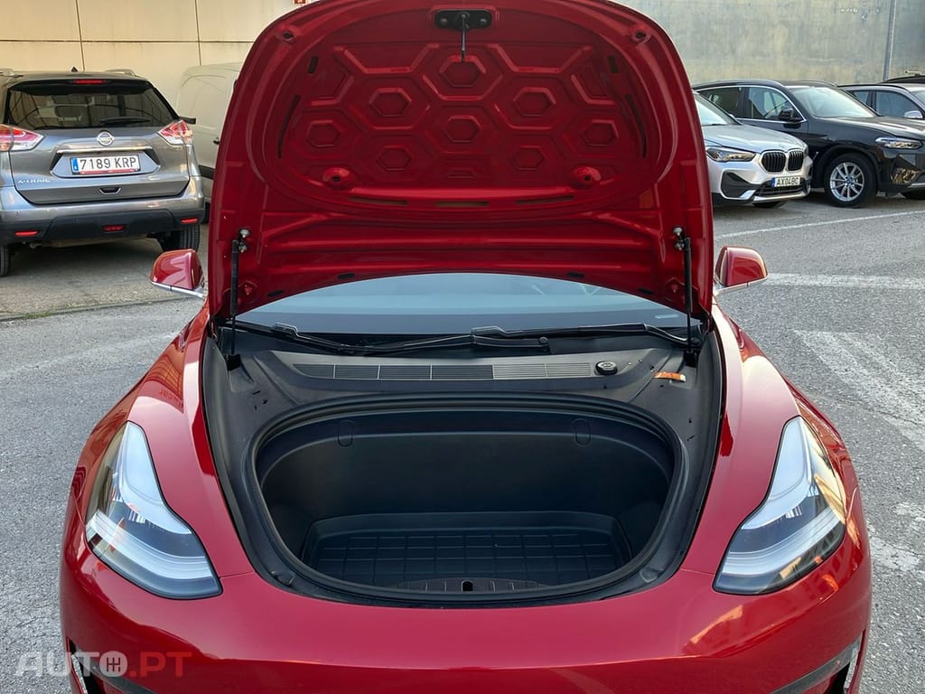 Tesla Model 3 Long-Range Dual Motor AWD