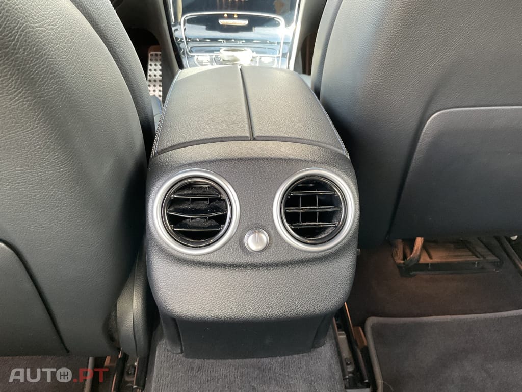Mercedes-Benz C 300 de AMG Line
