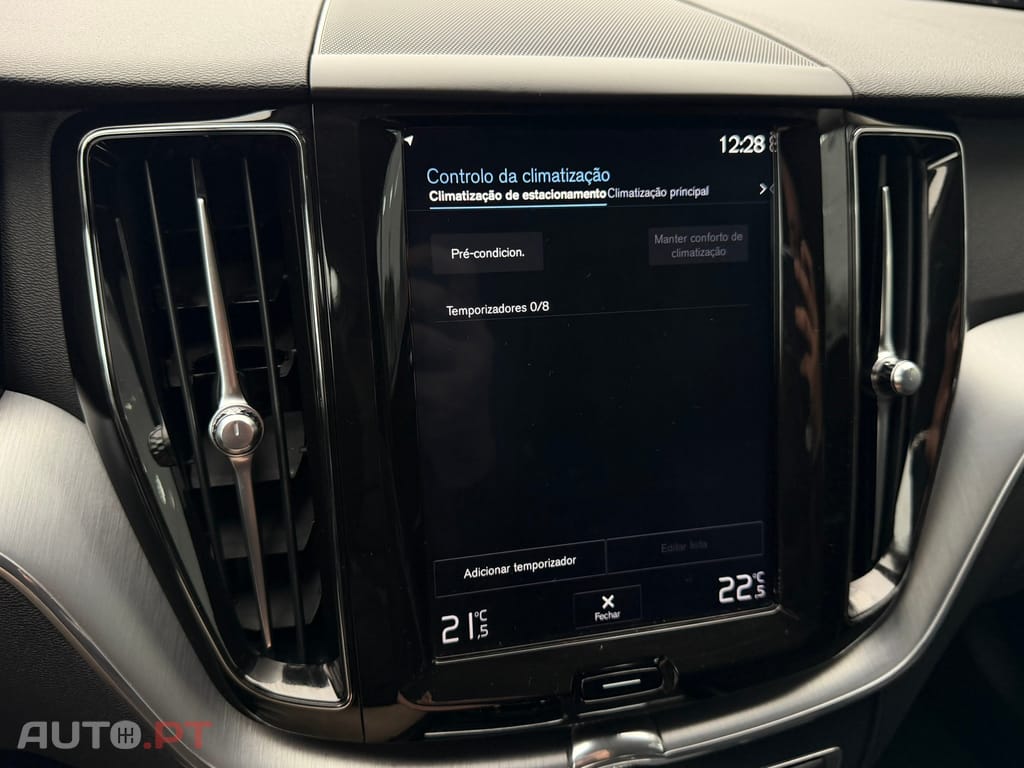 Volvo XC60 2.0 D4 Momentum Geartronic