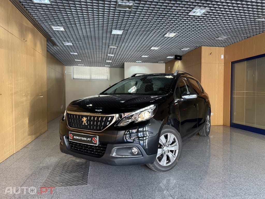 Peugeot 2008 1.2 PureTech Style