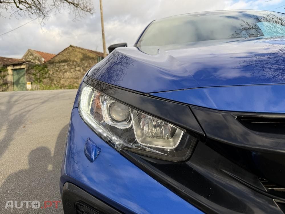 Honda Civic 1.0 i-VTEC Dynamic CVT