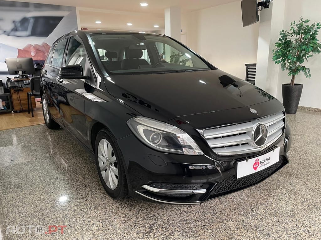 Mercedes-Benz B 180 CDi BlueEfficiency Edition — fotografia 3
