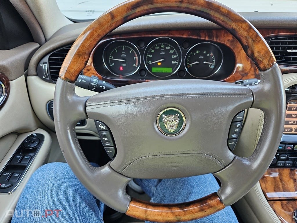 Jaguar XJ XJ6 2.7 D V6 Executive