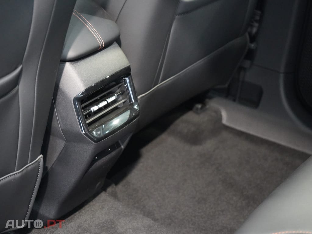 MG HS 1.5 T-GDI Plug In Hybrid Luxury