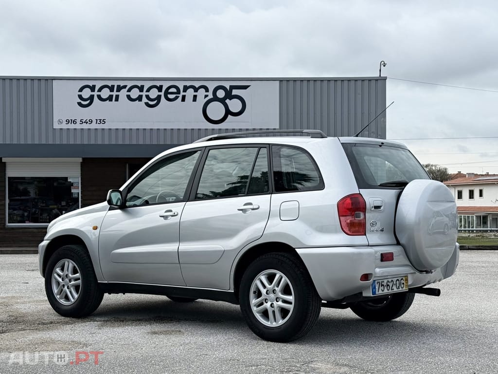 Toyota RAV4 2.0 VVT-i Pack 2