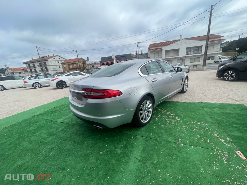 Jaguar XF 2.2 F