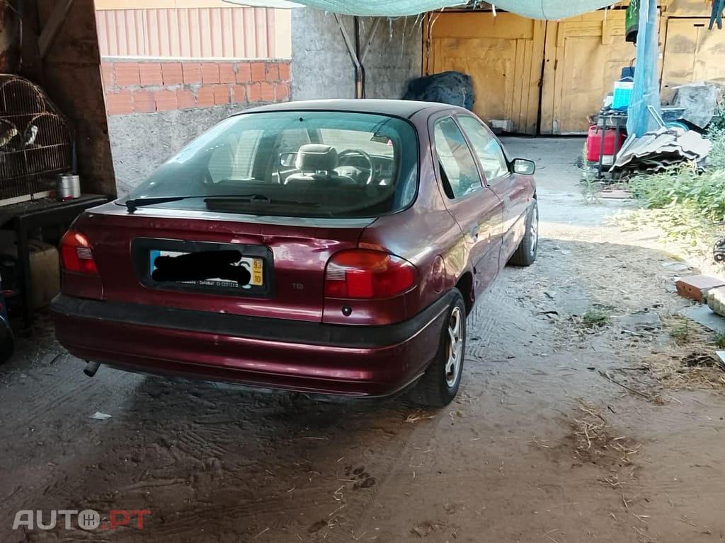 Ford Mondeo Mark 1