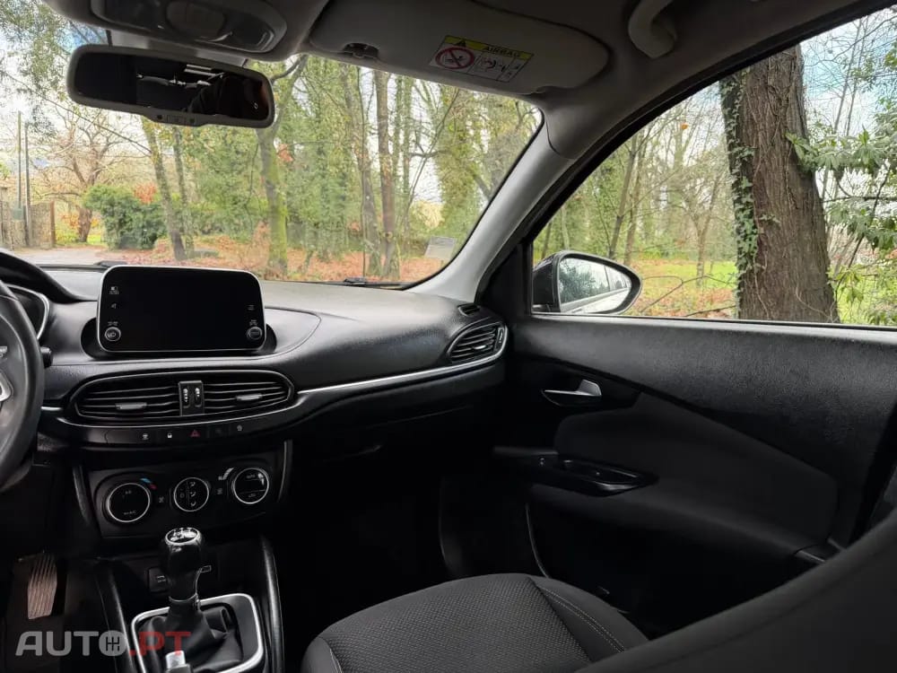 Fiat Tipo Outro