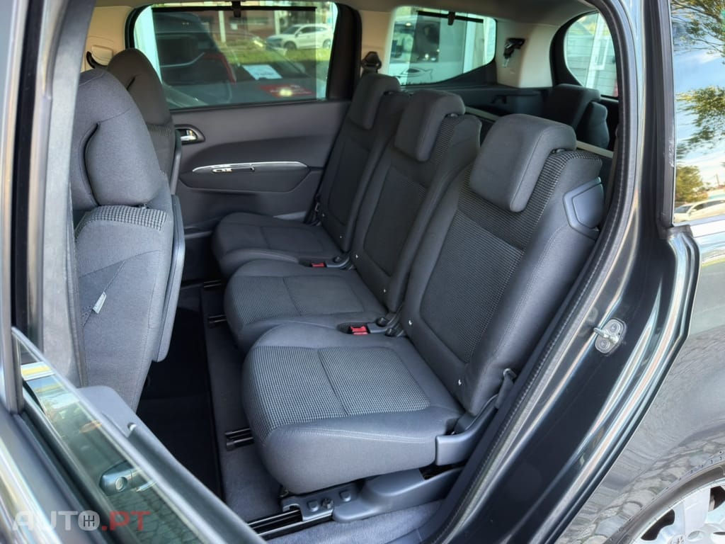 Peugeot 5008 1.6 HDi 7L Active