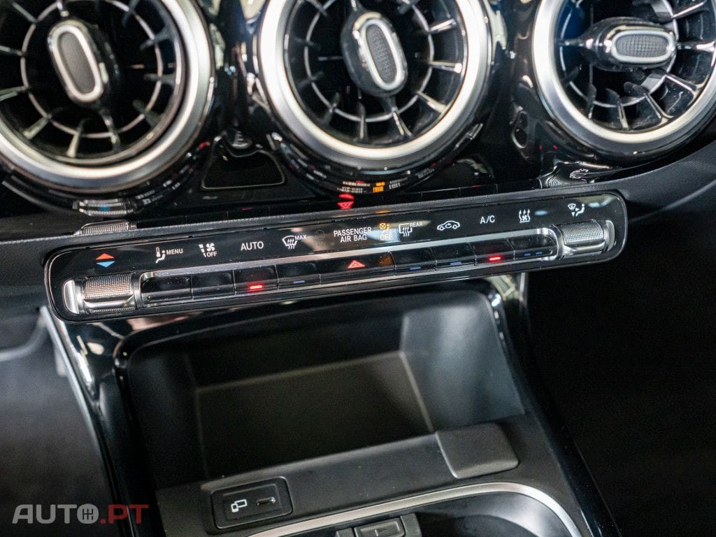 Mercedes-Benz CLA 250 e Progressive