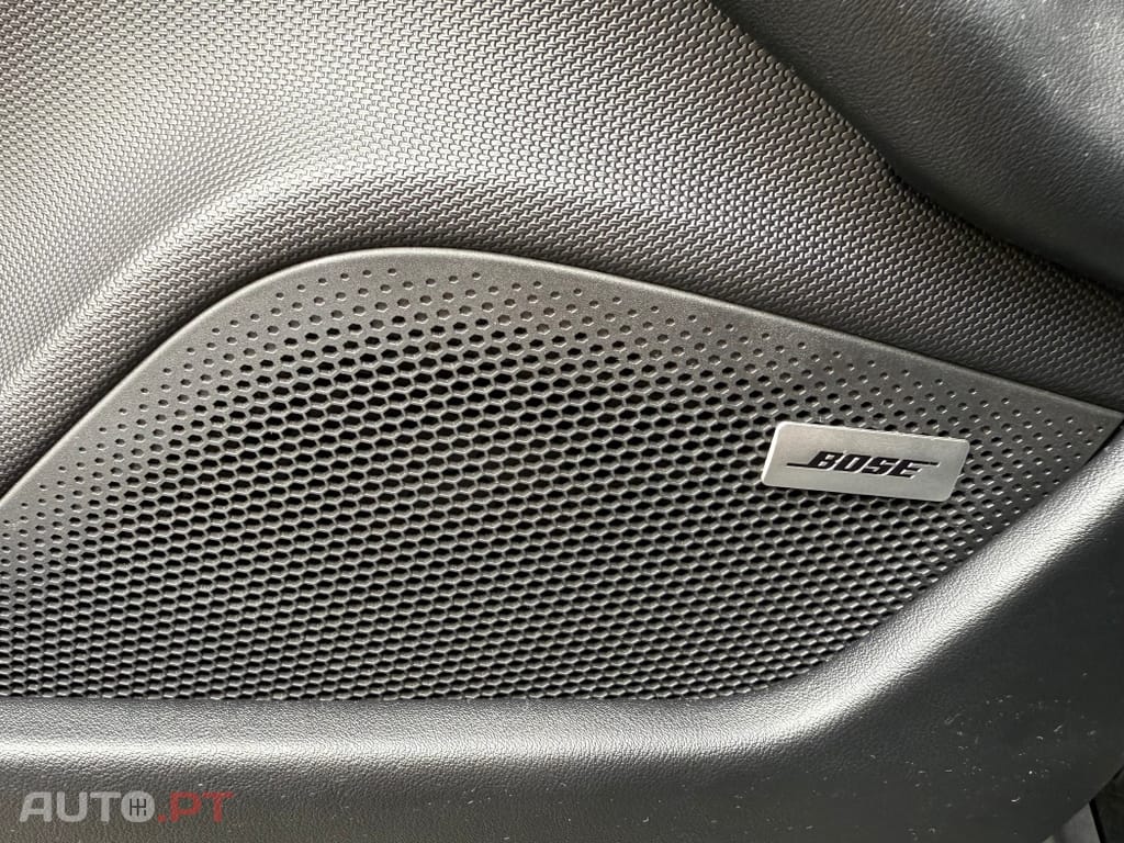 Porsche Taycan bateria Performance Plus