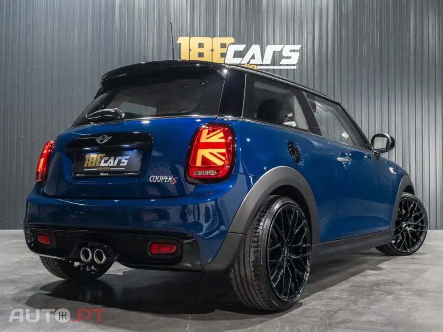 MINI Cooper Cooper S