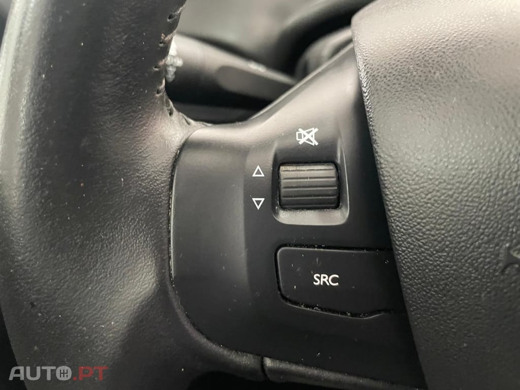 Peugeot 208 1.2 PureTech Signature