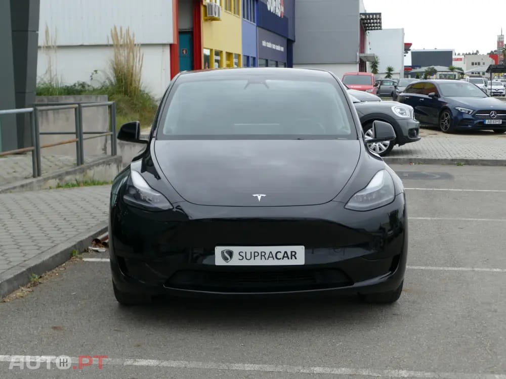 Tesla Model Y Standard
