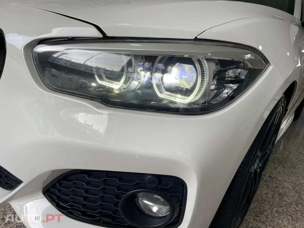 BMW 116 d Pack Desportivo M Auto