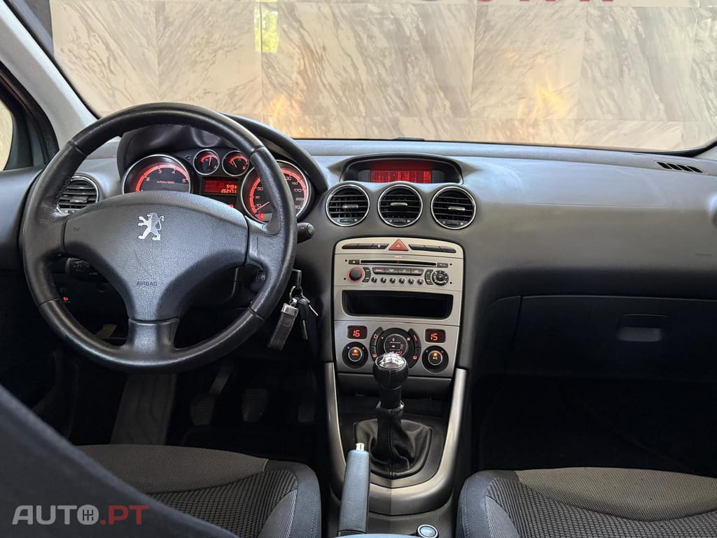 Peugeot 308 1.4 16V Executive