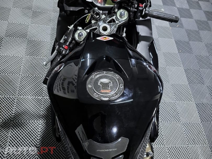 Honda CBR !000 RR Fireblade