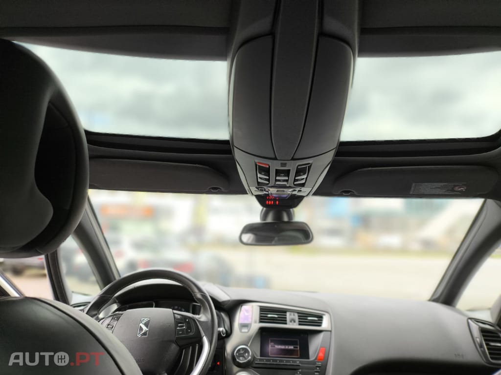 DS DS5 2.0HDi SPORTCHIC HYbrid4 