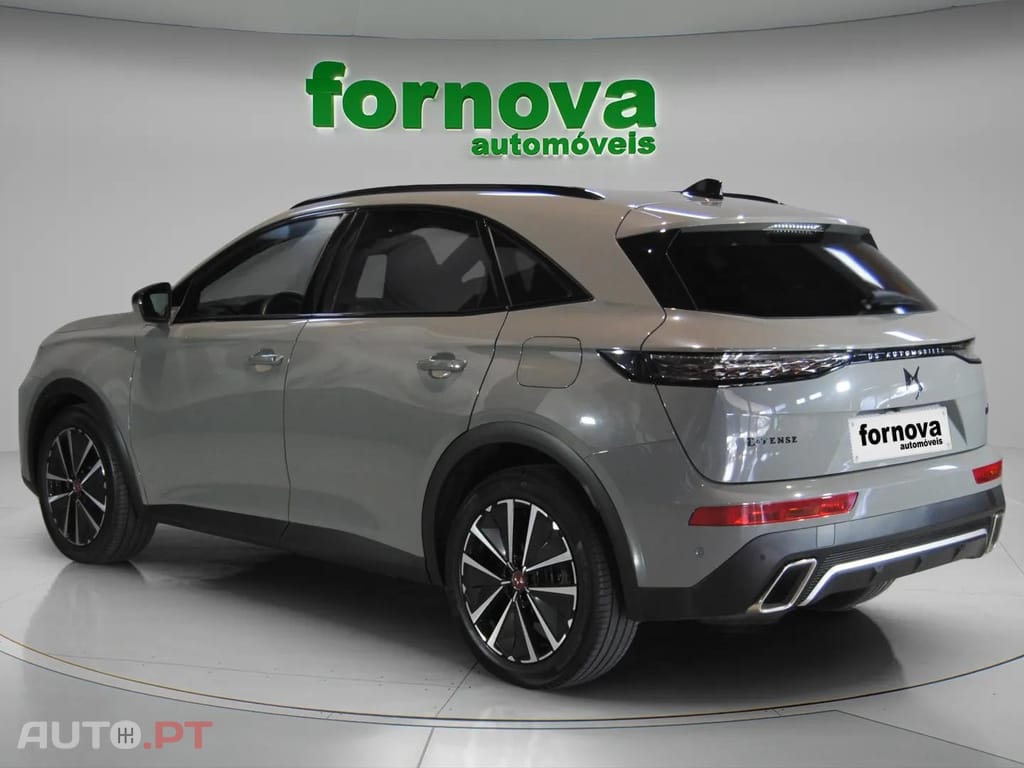 DS DS7 E-Tense Performance Line