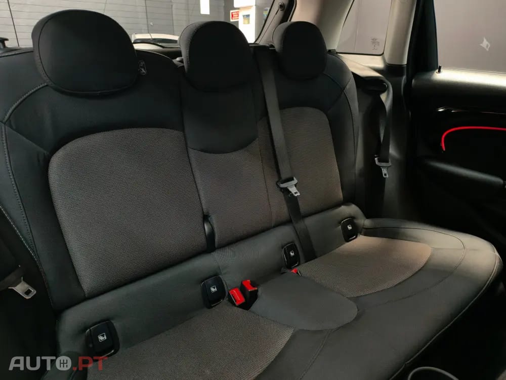 MINI Cooper Cooper Camden Edition Auto