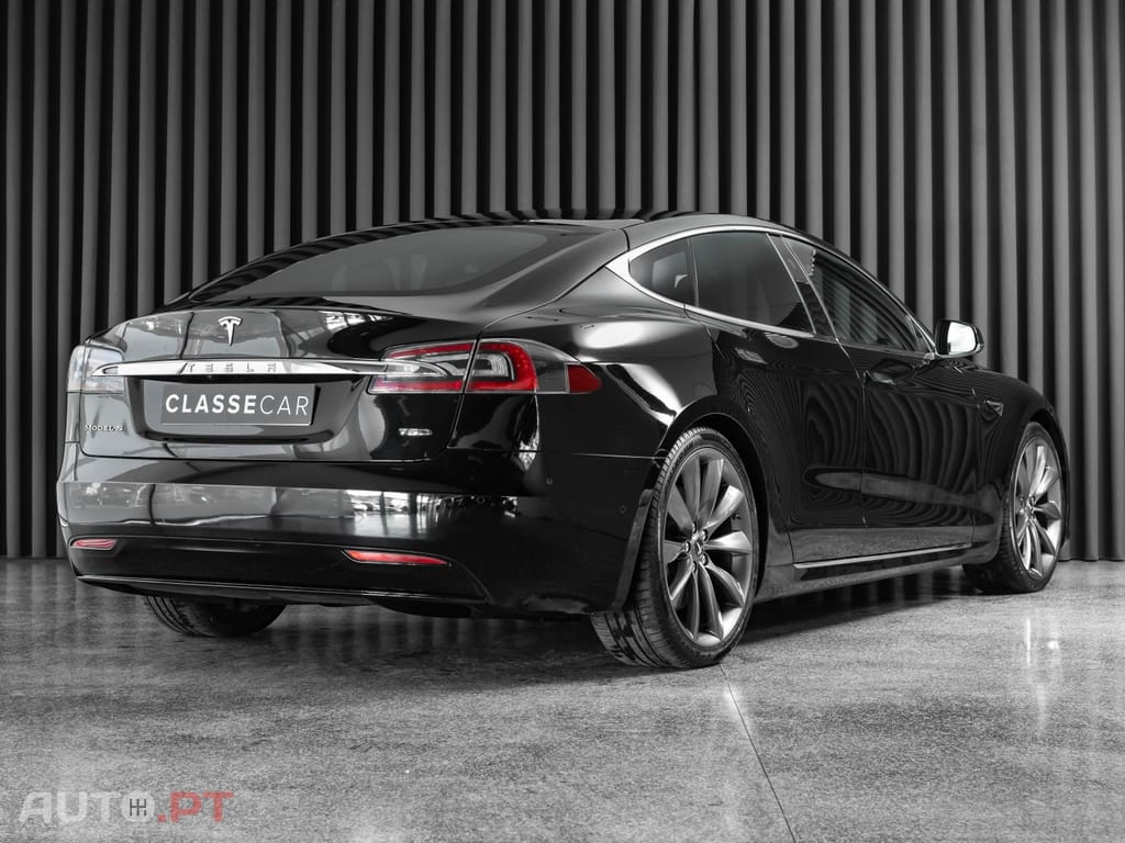 Tesla Model S 75D