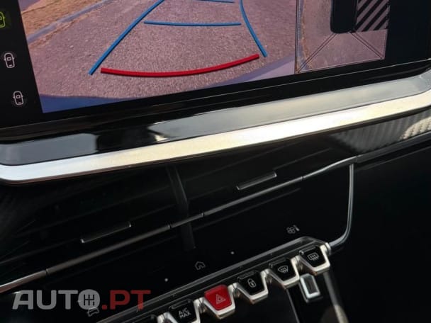 Peugeot 2008 PureTech 130 EAT8 GT