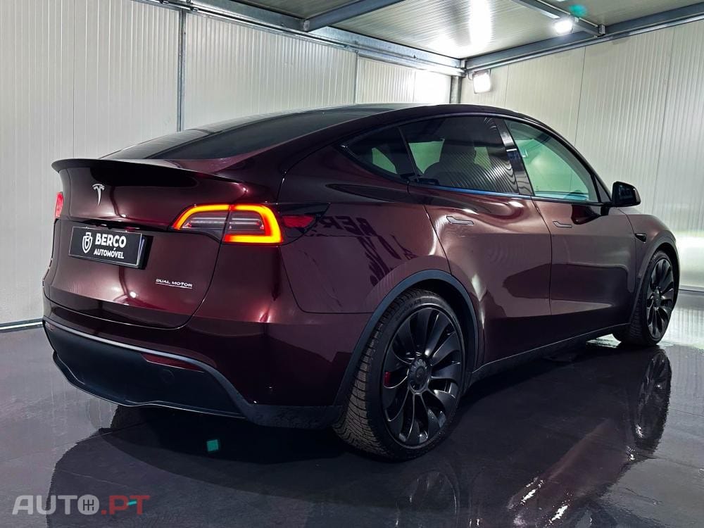 Tesla Model Y Performance Dual Motor AWD
