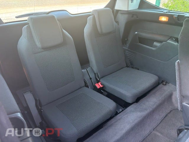 Peugeot 5008 1.6 HDi 7L Allure