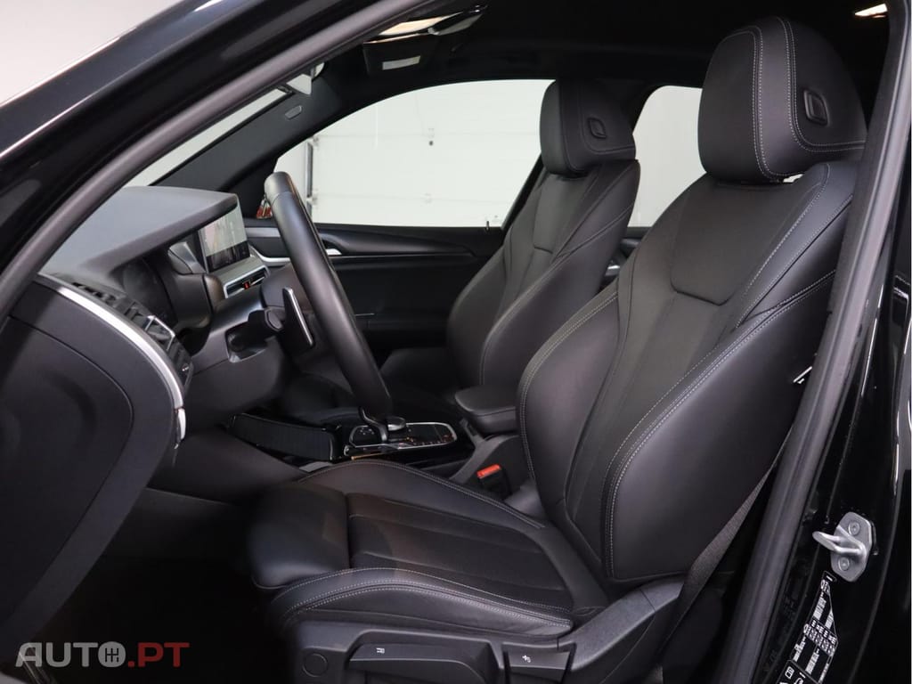 BMW X3 xDrive20i Auto