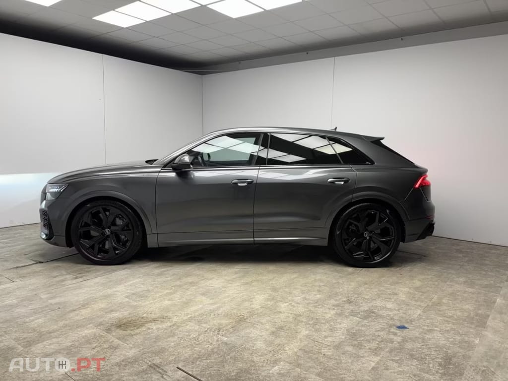 Audi RSQ8 4.0 TFSi quattro