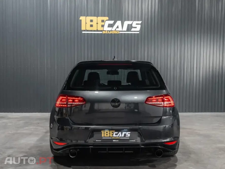 Volkswagen Golf 2.0 TSi GTi DSG Performance