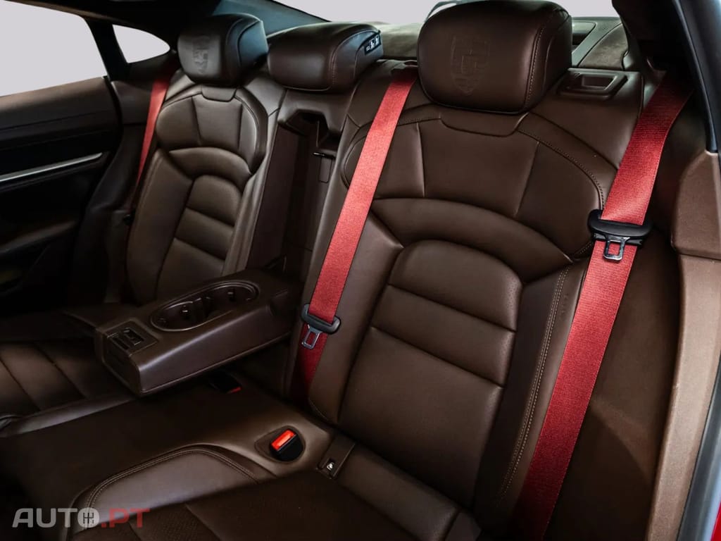 Porsche Taycan I.V.A DEDUTIVEL 4S PLUS 