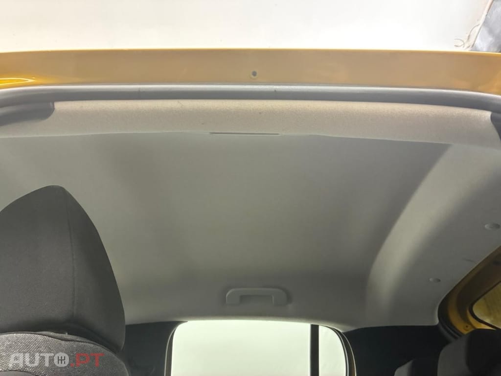 Peugeot E-208 50 kWh Active
