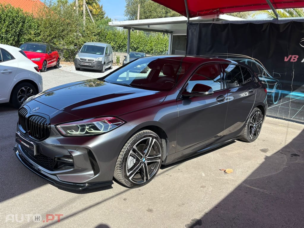 BMW 116 d Pack Desportivo M Auto