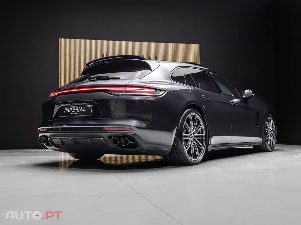Porsche Panamera 4 E-Hybrid Platinum Edition PDLS