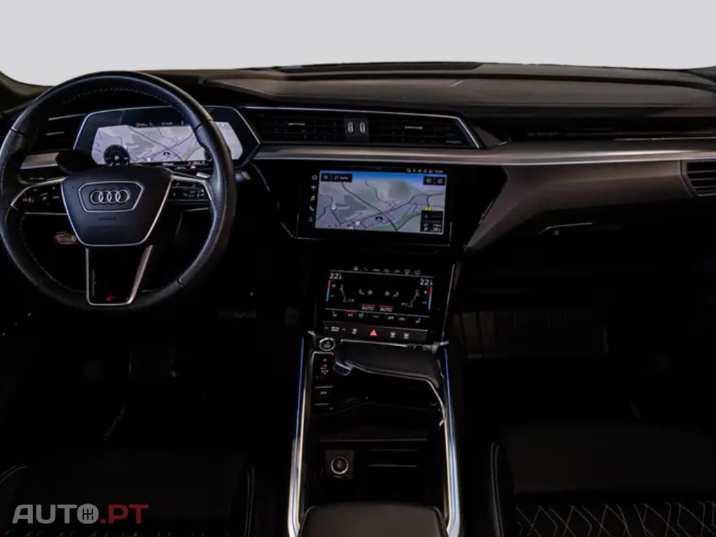 Audi E-Tron I.V.A DEDUTIVEL 55 S LINE