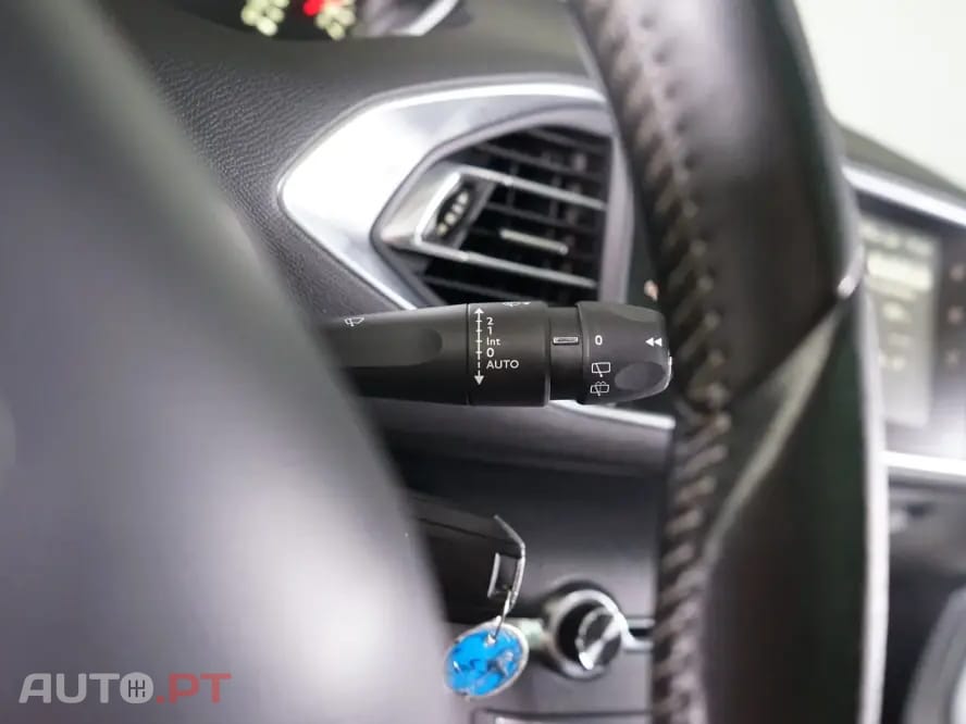 Peugeot 308 SW 1.6 BlueHDi Allure